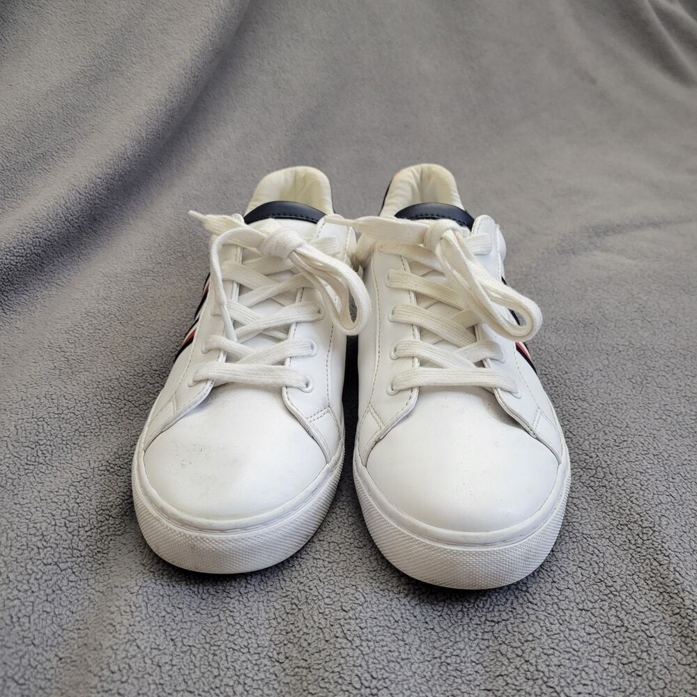 TOMMY HILFIGER LENDON Sneaker Womens 9M White Leather Red Blue Logo 5970720 - Picture 2 of 15